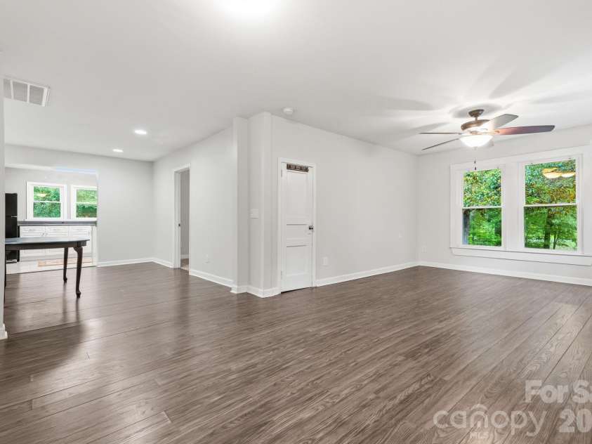 192 Flower House Loop, Troutman, NC 28166.  MLS# CAR4406895, YatesRealty ID 40512. 