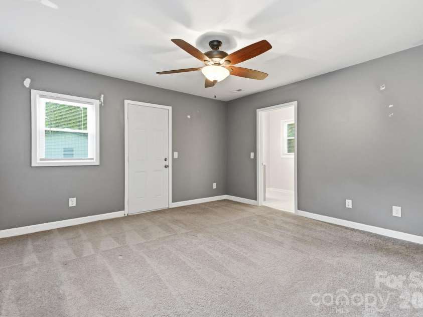192 Flower House Loop, Troutman, NC 28166.  MLS# CAR4406895, YatesRealty ID 40512. 