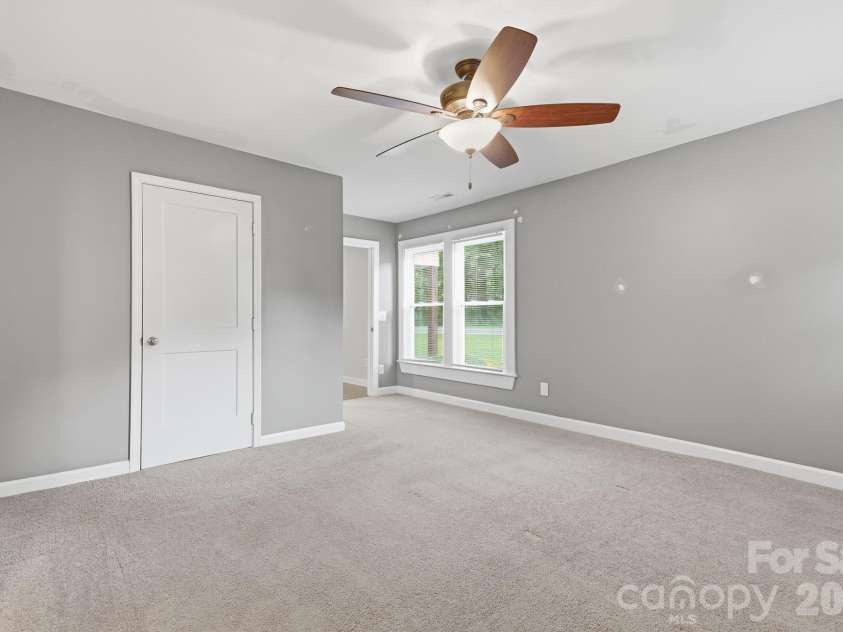 192 Flower House Loop, Troutman, NC 28166.  MLS# CAR4406895, YatesRealty ID 40512. 