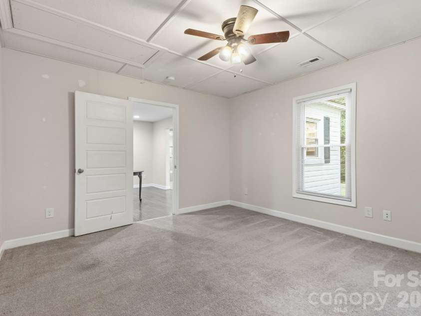 192 Flower House Loop, Troutman, NC 28166.  MLS# CAR4406895, YatesRealty ID 40512. 