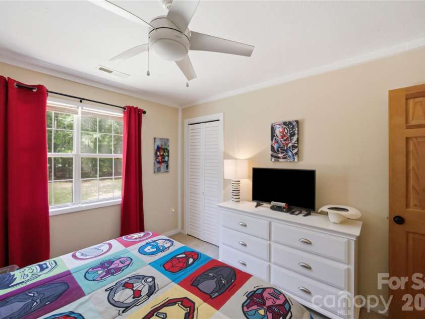 5814 Lakeway Trail, Waxhaw, NC 28173.  MLS# CAR4405308, YatesRealty ID 40513. 
