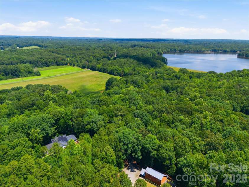 5814 Lakeway Trail, Waxhaw, NC 28173.  MLS# CAR4405308, YatesRealty ID 40513. 