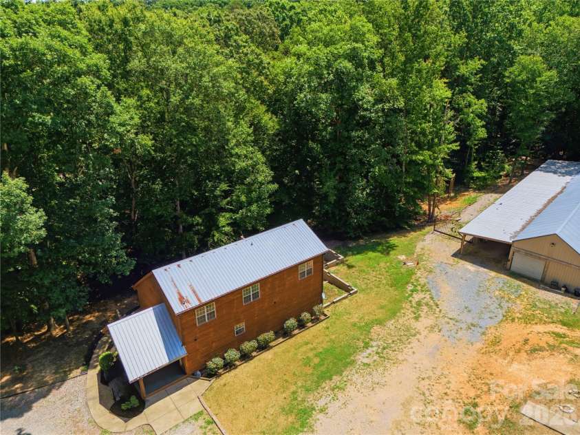 5814 Lakeway Trail, Waxhaw, NC 28173.  MLS# CAR4405308, YatesRealty ID 40513. 
