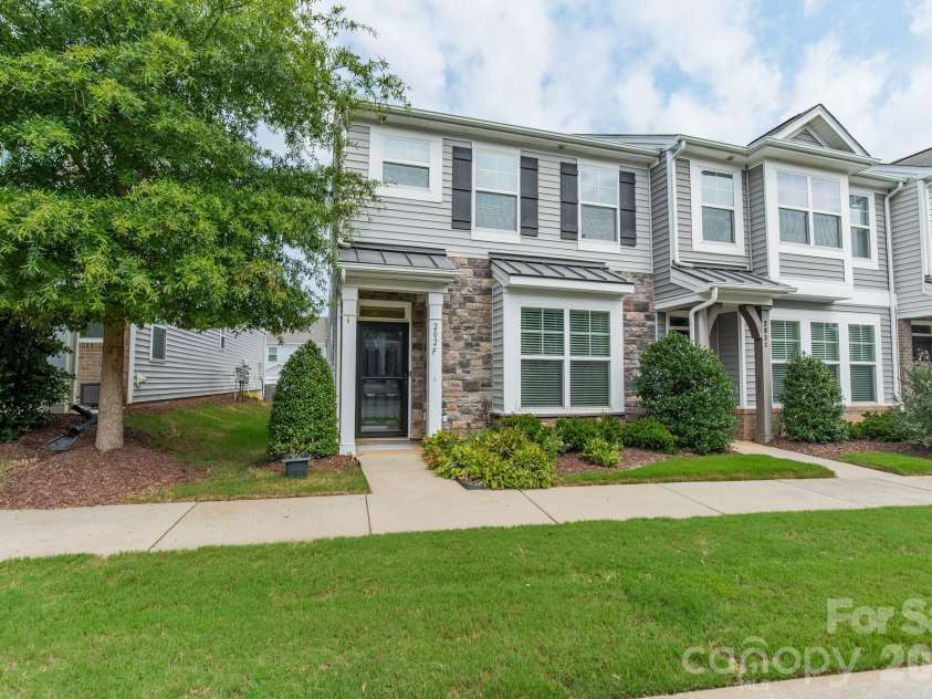202 Waterlynn Ridge Road, Mooresville, NC 28117.  MLS# CAR4408929, YatesRealty ID 40515. 