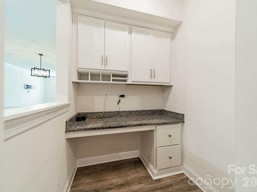 202 Waterlynn Ridge Road, Mooresville, NC 28117.  MLS# CAR4408929, YatesRealty ID 40515. 