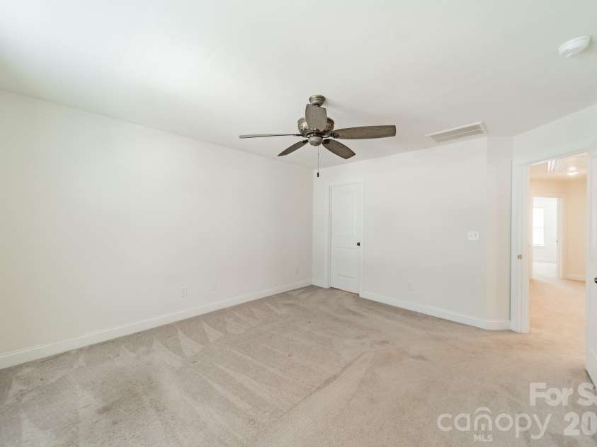 202 Waterlynn Ridge Road, Mooresville, NC 28117.  MLS# CAR4408929, YatesRealty ID 40515. 