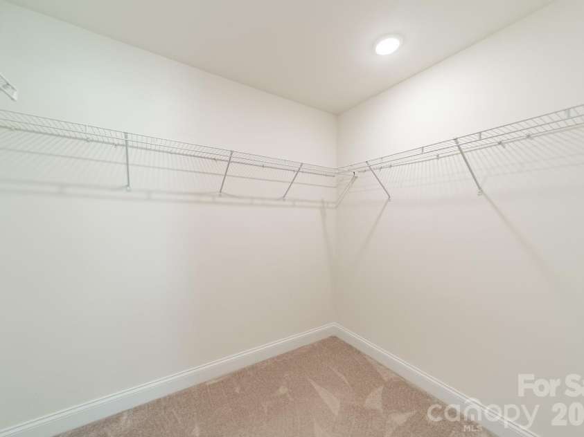 202 Waterlynn Ridge Road, Mooresville, NC 28117.  MLS# CAR4408929, YatesRealty ID 40515. 