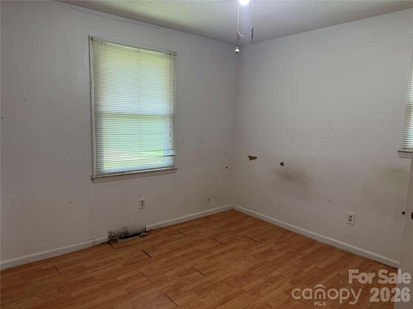 1507 Dallas Cherryville Highway, Dallas, NC 28034.  MLS# CAR4407135, YatesRealty ID 40516. 