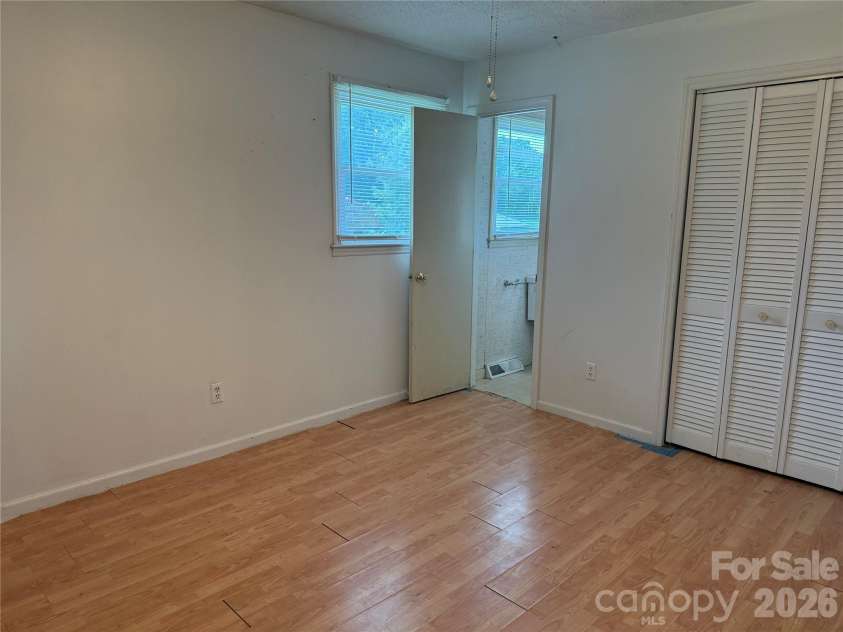 1507 Dallas Cherryville Highway, Dallas, NC 28034.  MLS# CAR4407135, YatesRealty ID 40516. 