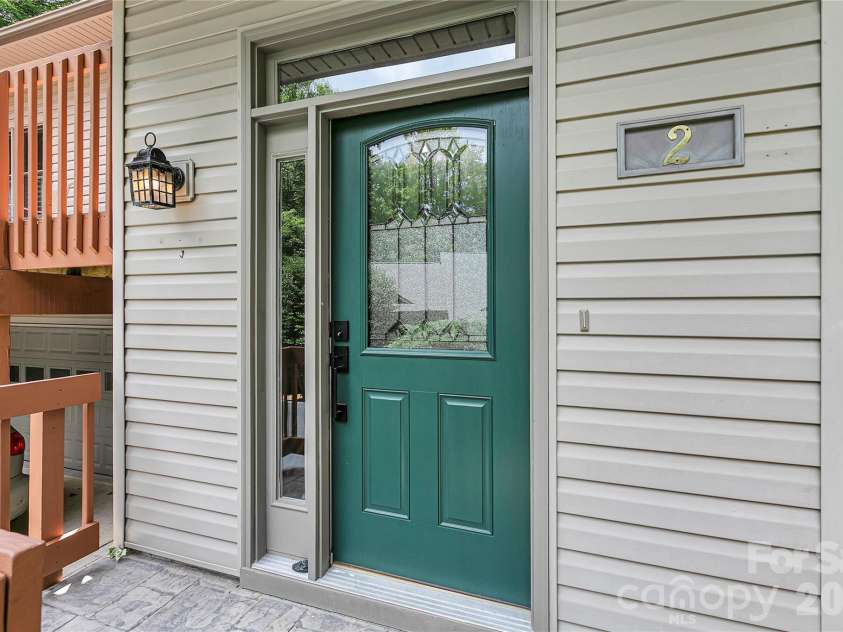 2 Duya Court, Brevard, NC 28712.  MLS# CAR4404747, YatesRealty ID 40518. Main Entrance
