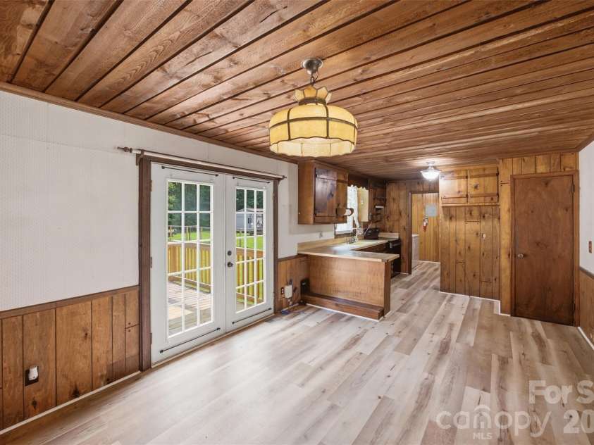 204 Milton Street, Salisbury, NC 28146.  MLS# CAR4404317, YatesRealty ID 40519. 
