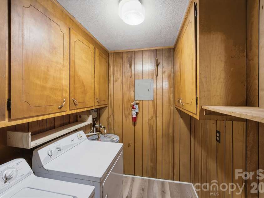 204 Milton Street, Salisbury, NC 28146.  MLS# CAR4404317, YatesRealty ID 40519. 