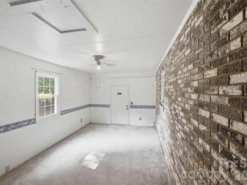 204 Milton Street, Salisbury, NC 28146.  MLS# CAR4404317, YatesRealty ID 40519. 