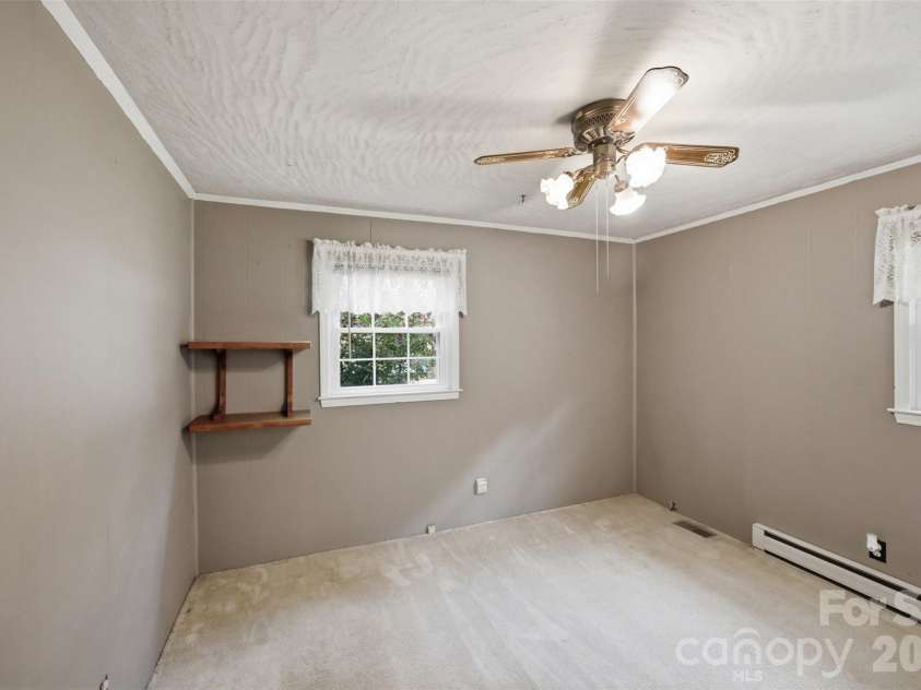 204 Milton Street, Salisbury, NC 28146.  MLS# CAR4404317, YatesRealty ID 40519. 