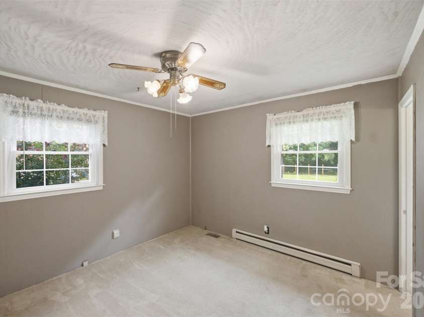 204 Milton Street, Salisbury, NC 28146.  MLS# CAR4404317, YatesRealty ID 40519. 