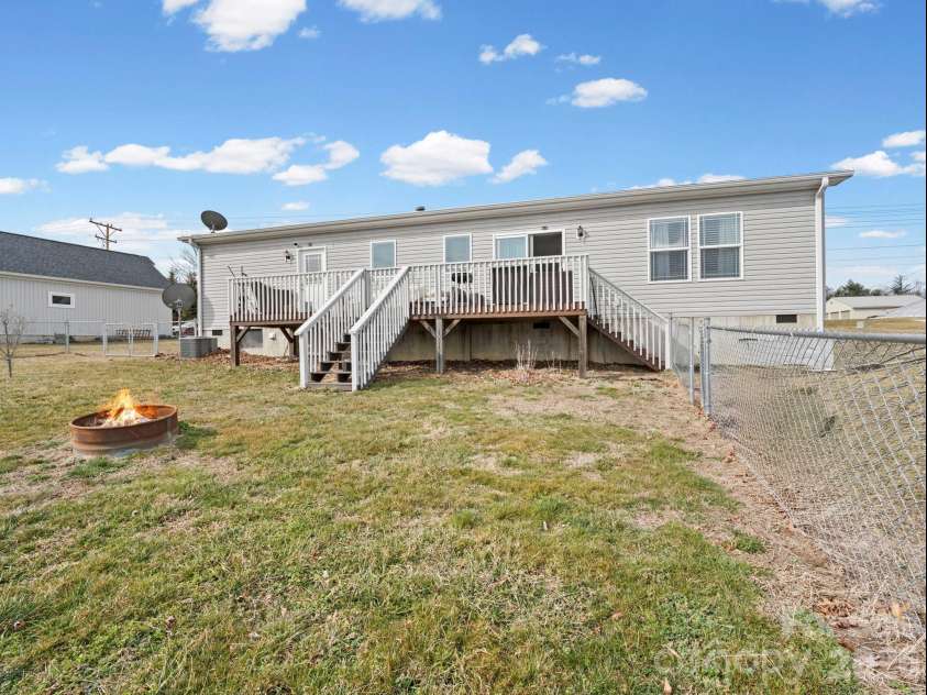 1796 Pilot Mountain Road, Hendersonville, NC 28792.  MLS# CAR4336944, YatesRealty ID 4052. 