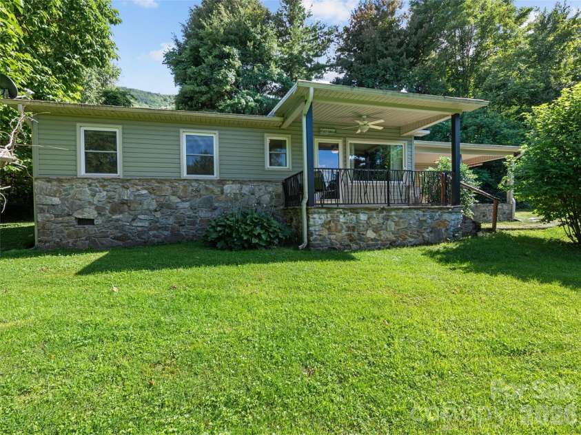 51 Atari Road, Waynesville, NC 28786.  MLS# CAR4407713, YatesRealty ID 40521. 
