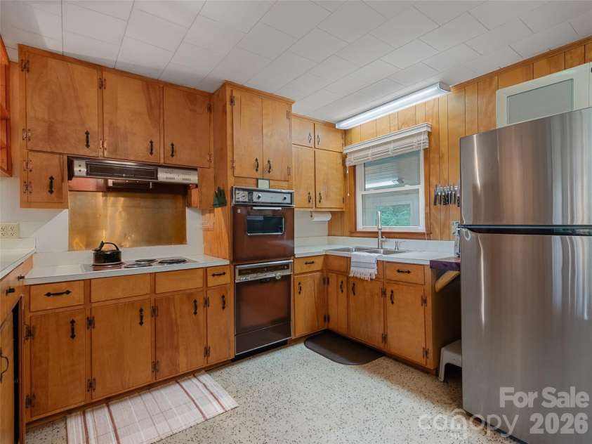 51 Atari Road, Waynesville, NC 28786.  MLS# CAR4407713, YatesRealty ID 40521. 