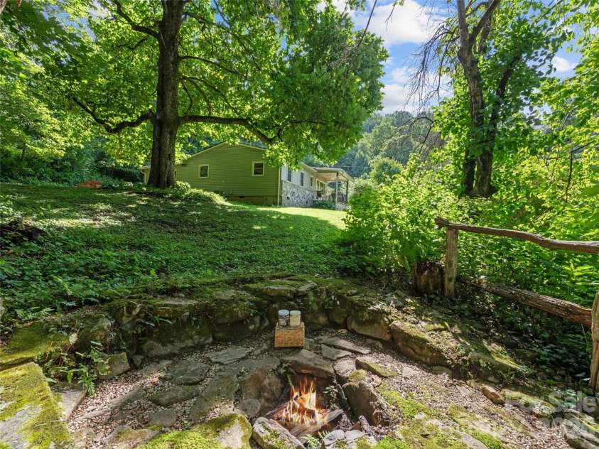 51 Atari Road, Waynesville, NC 28786.  MLS# CAR4407713, YatesRealty ID 40521. 