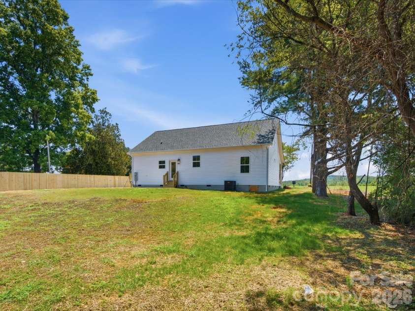 719 Chestnut Ridge Church Road, Kings Mountain, NC 28086.  MLS# CAR4400475, YatesRealty ID 40522. 