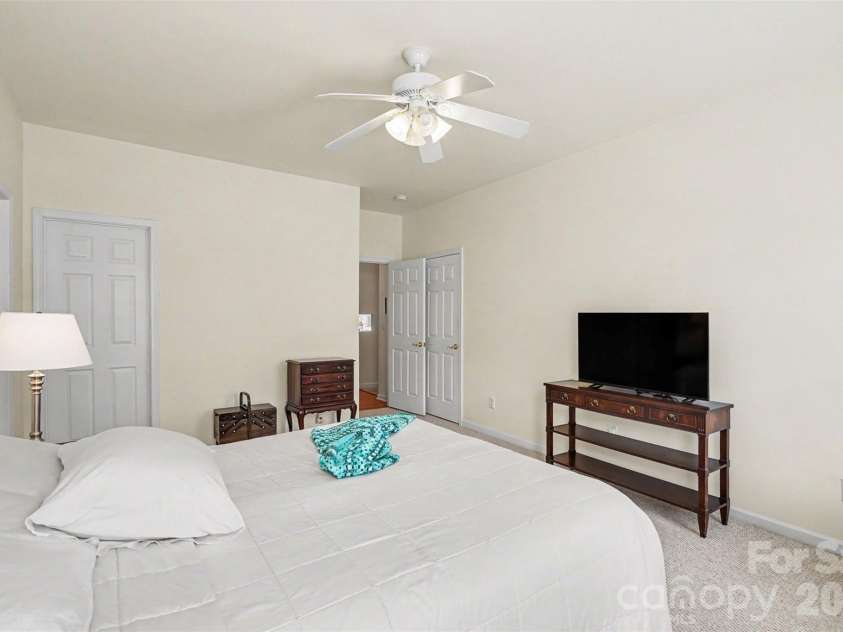 10729 Yellow Tail Court, Charlotte, NC 28270.  MLS# CAR4404483, YatesRealty ID 40523. 