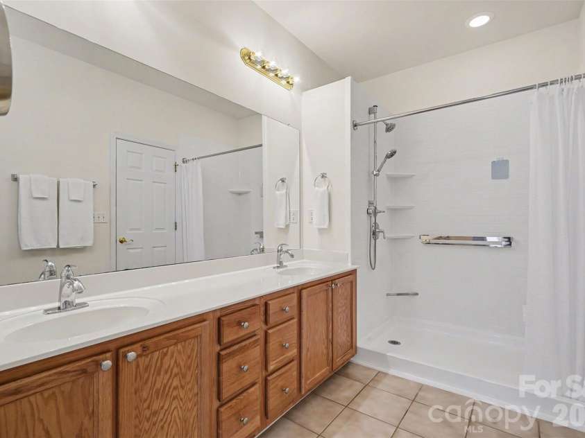 10729 Yellow Tail Court, Charlotte, NC 28270.  MLS# CAR4404483, YatesRealty ID 40523. 