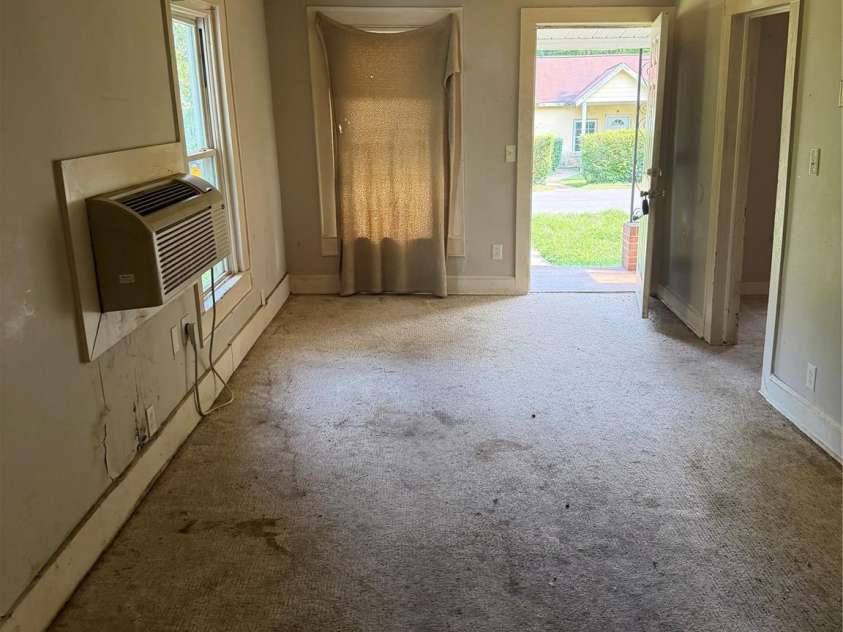402 Lincoln Street, Belmont, NC 28012.  MLS# CAR4408775, YatesRealty ID 40525. 