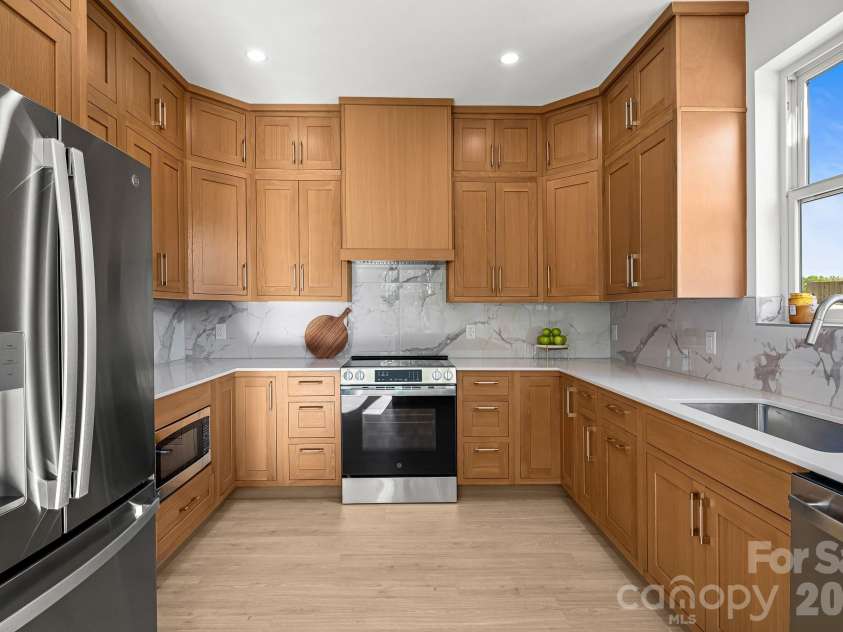 742 New Hope Road, Flat Rock, NC 28731.  MLS# CAR4368546, YatesRealty ID 40527. 
