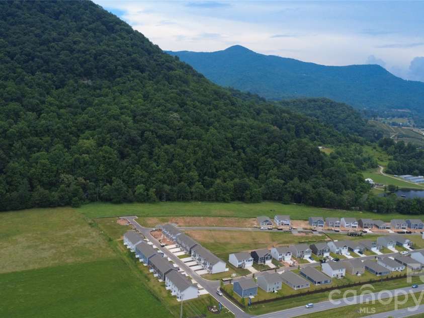 34 Creekwalk Lane, Waynesville, NC 28785.  MLS# CAR4409215, YatesRealty ID 40529. Community overview
