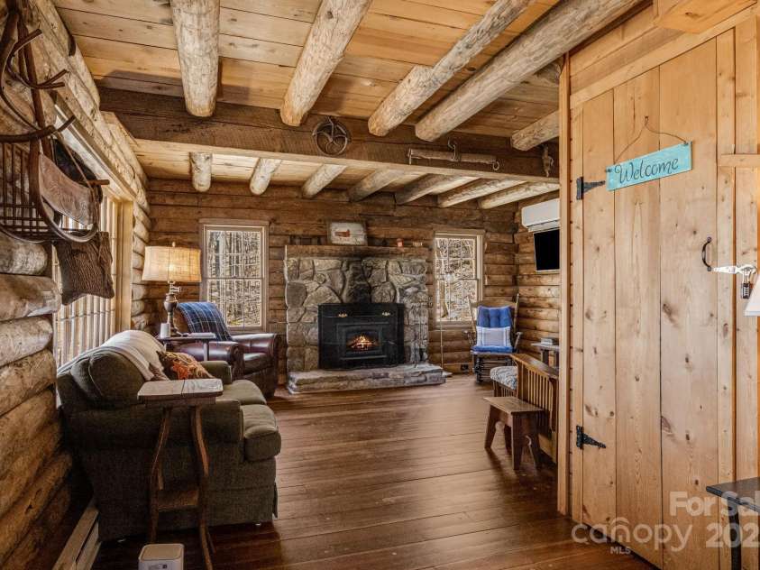505 Teenas Lane, Burnsville, NC 28714.  MLS# CAR4232237, YatesRealty ID 4053. 