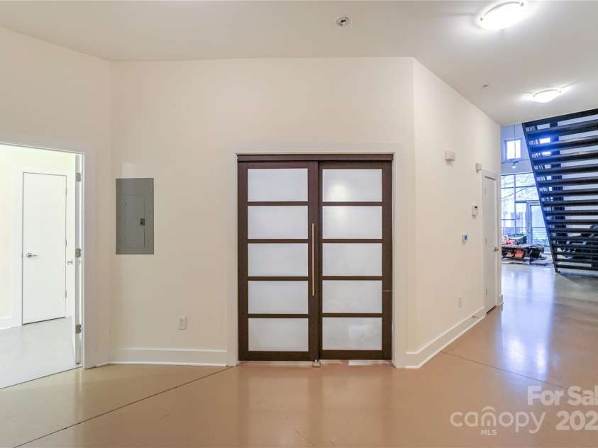 929 Westmere Avenue, Charlotte, NC 28208.  MLS# CAR4193094, YatesRealty ID 4053. 