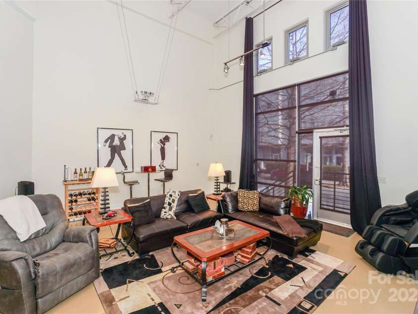 929 Westmere Avenue, Charlotte, NC 28208.  MLS# CAR4193094, YatesRealty ID 4053. 