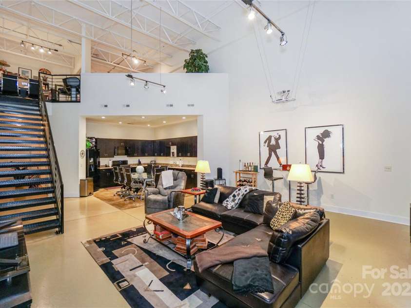 929 Westmere Avenue, Charlotte, NC 28208.  MLS# CAR4193094, YatesRealty ID 4053. 