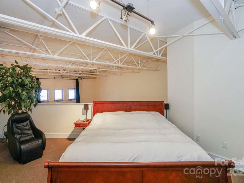 929 Westmere Avenue, Charlotte, NC 28208.  MLS# CAR4193094, YatesRealty ID 4053. 