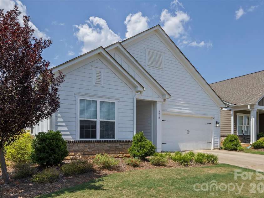 6612 Star Drive, Sherrills Ford, NC 28673.  MLS# CAR4408045, YatesRealty ID 40530. 