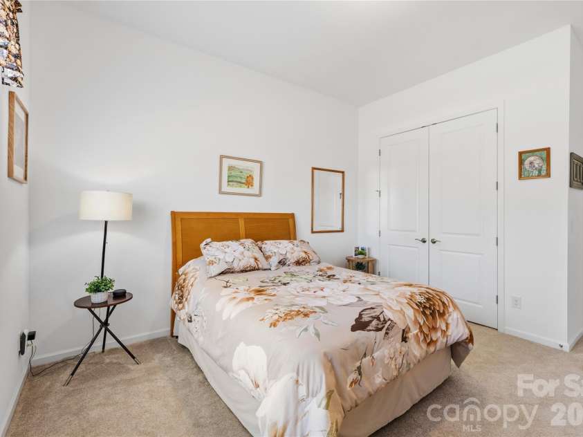 6612 Star Drive, Sherrills Ford, NC 28673.  MLS# CAR4408045, YatesRealty ID 40530. 