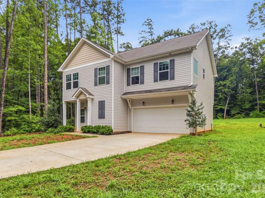 720 White Crane Road, Salisbury, NC 28146.  MLS# CAR4404297, YatesRealty ID 40531. 