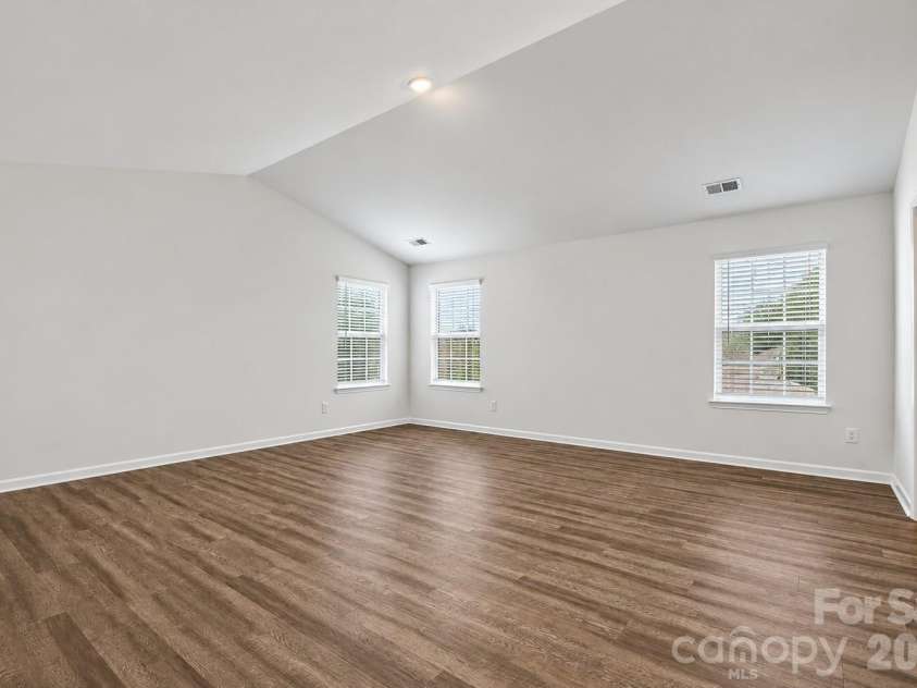 223 Marathon Lane, Candler, NC 28715.  MLS# CAR4405439, YatesRealty ID 40532. 