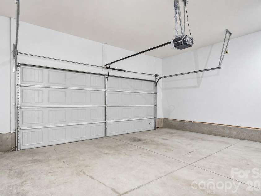 223 Marathon Lane, Candler, NC 28715.  MLS# CAR4405439, YatesRealty ID 40532. 