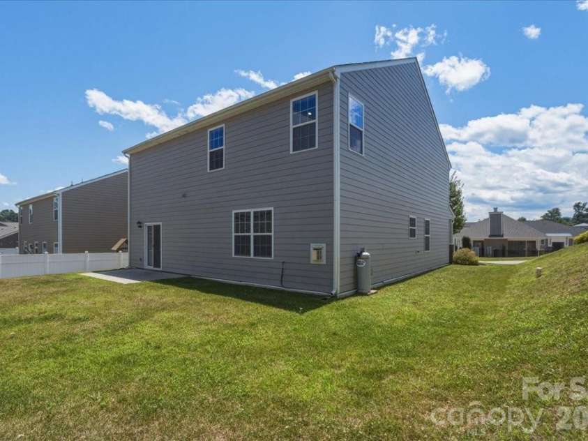 223 Marathon Lane, Candler, NC 28715.  MLS# CAR4405439, YatesRealty ID 40532. 