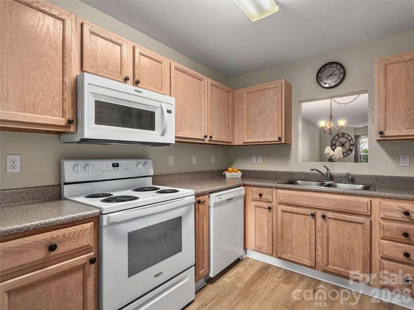 403 Carrington Place, Arden, NC 28704.  MLS# CAR4408568, YatesRealty ID 40534. 