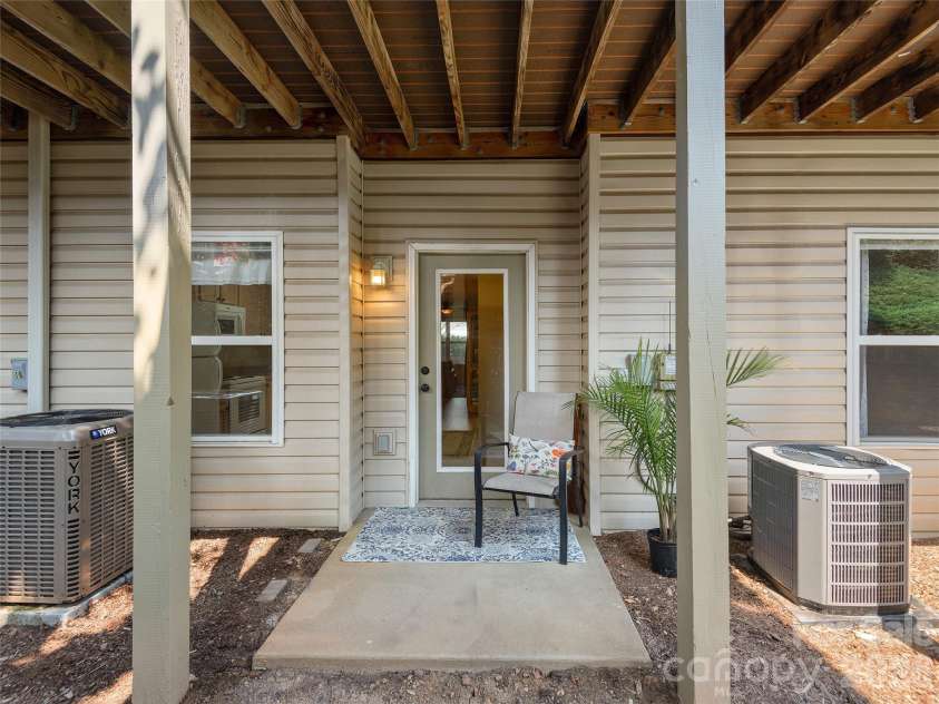 403 Carrington Place, Arden, NC 28704.  MLS# CAR4408568, YatesRealty ID 40534. 