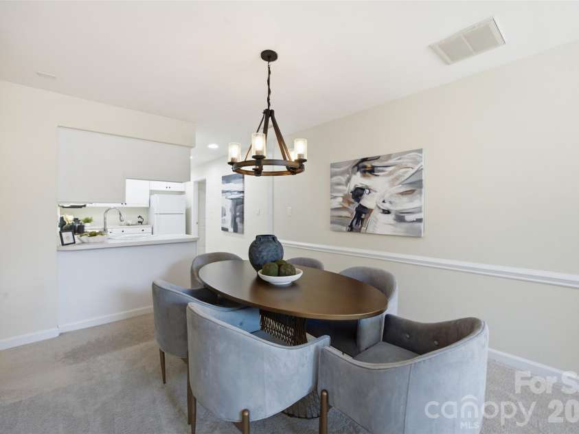 7424 Hurstbourne Green Drive, Charlotte, NC 28277.  MLS# CAR4408440, YatesRealty ID 40535. 