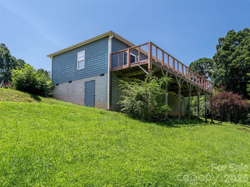 10 Ashe Road, Candler, NC 28715.  MLS# CAR4408371, YatesRealty ID 40538. 