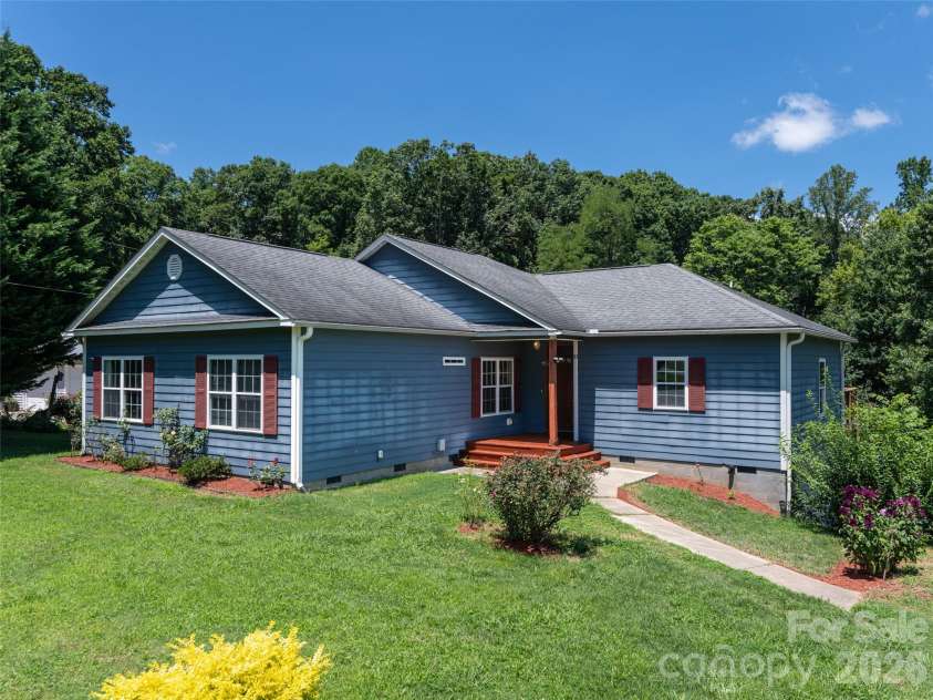 10 Ashe Road, Candler, NC 28715.  MLS# CAR4408371, YatesRealty ID 40538. 