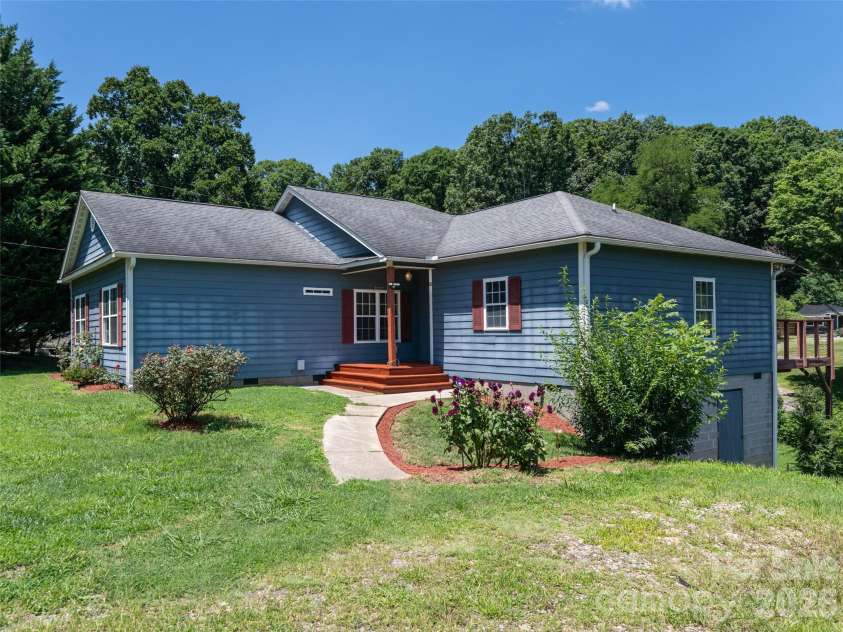 10 Ashe Road, Candler, NC 28715.  MLS# CAR4408371, YatesRealty ID 40538. Easy access driveway