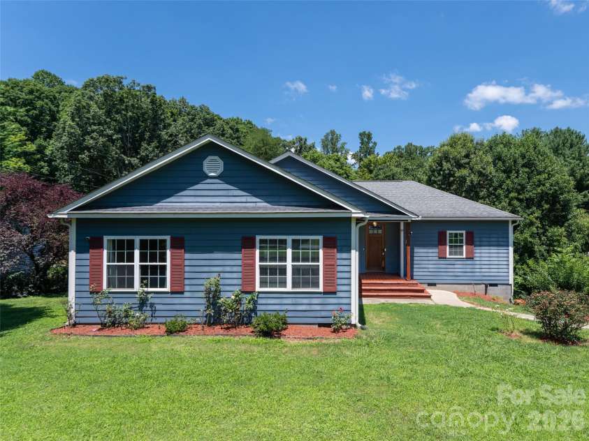 10 Ashe Road, Candler, NC 28715.  MLS# CAR4408371, YatesRealty ID 40538. Spacious yard