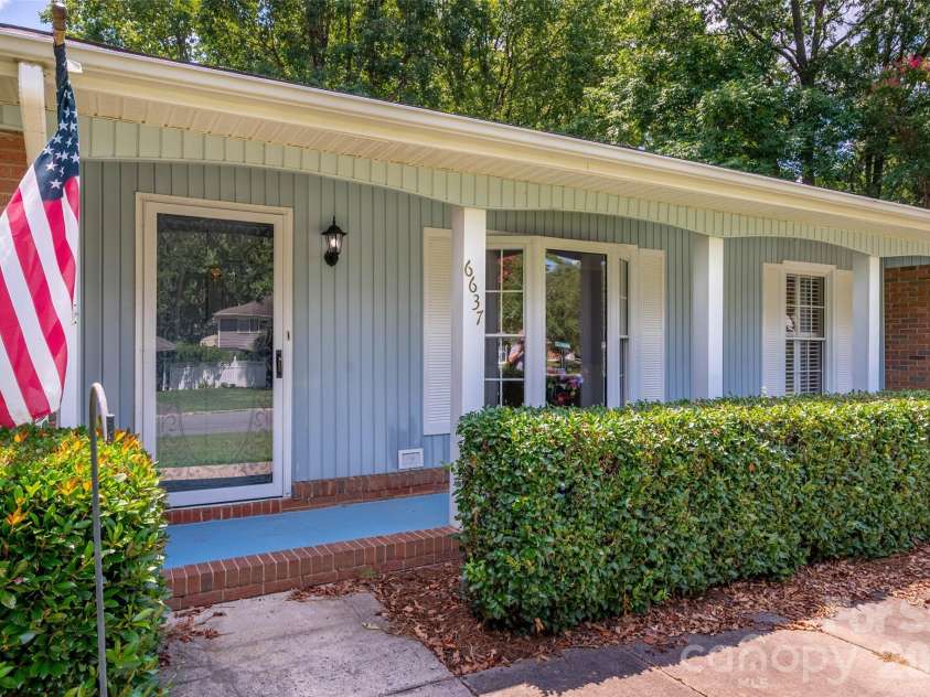 6637 Old Post Road, Charlotte, NC 28212.  MLS# CAR4407998, YatesRealty ID 40539. 