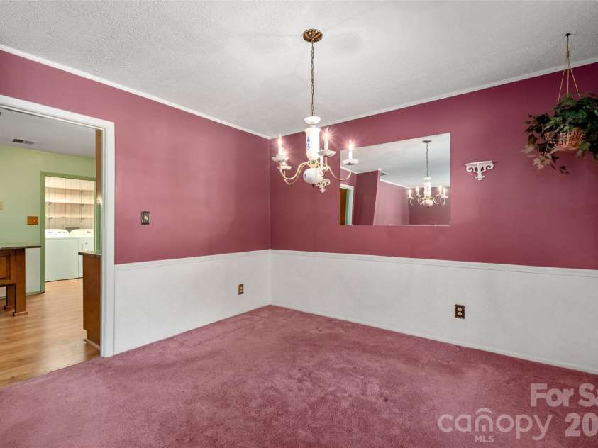 6637 Old Post Road, Charlotte, NC 28212.  MLS# CAR4407998, YatesRealty ID 40539. 