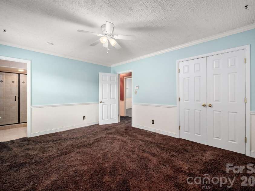 6637 Old Post Road, Charlotte, NC 28212.  MLS# CAR4407998, YatesRealty ID 40539. 